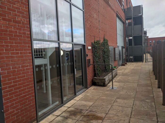 2 Bedroom Flat To Rent In High Street, Upton, Northampton, NN5