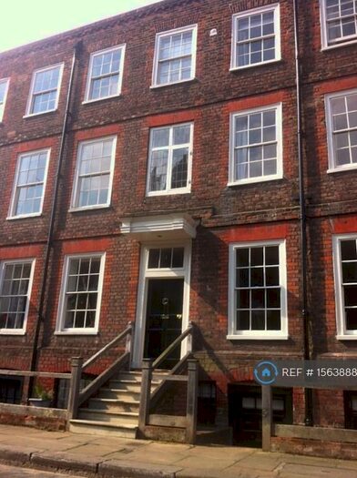 1 Bedroom Flat To Rent In Minor Canon Row, Rochester, ME1
