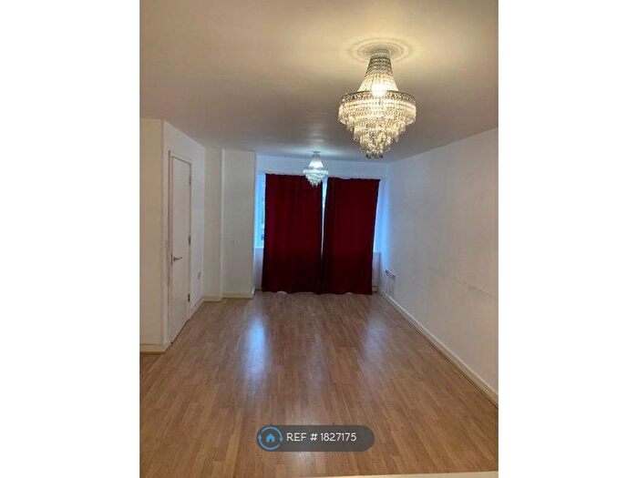 3 Bedroom Terraced House To Rent In Kettle Street, Colchester, CO4