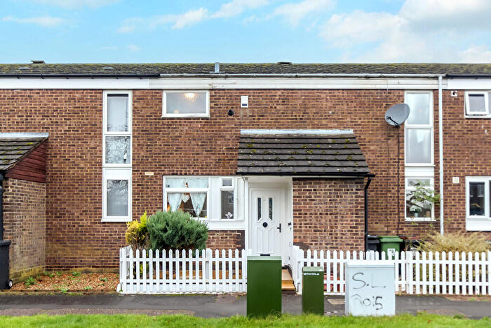 3 Bedroom Terraced House For Sale In The Rylstone, Wellingborough, NN8