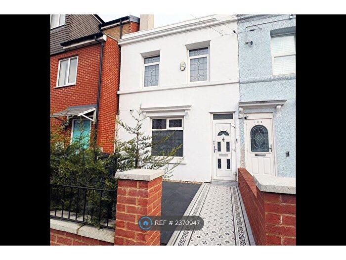 3 Bedroom End Of Terrace House To Rent In Parchmore Road, Thornton Heath, CR7