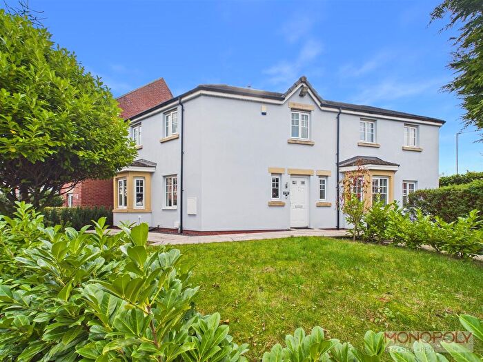 3 Bedroom Semi Detached House For Sale In Hardwick Drive, Gwersyllt, Wrexham, LL11