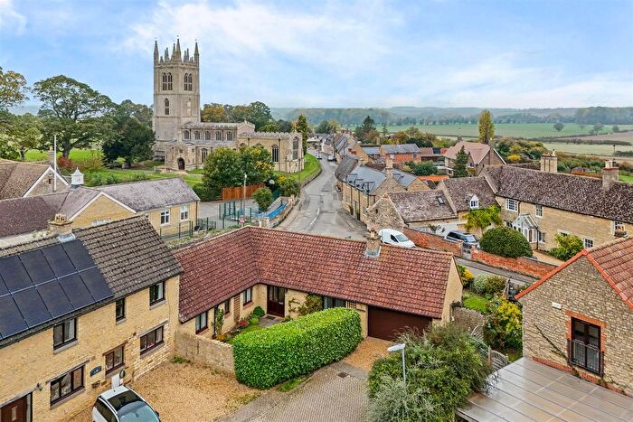 3 Bedroom Barn Conversion For Sale In Manor Farm Court, Titchmarsh, NN14