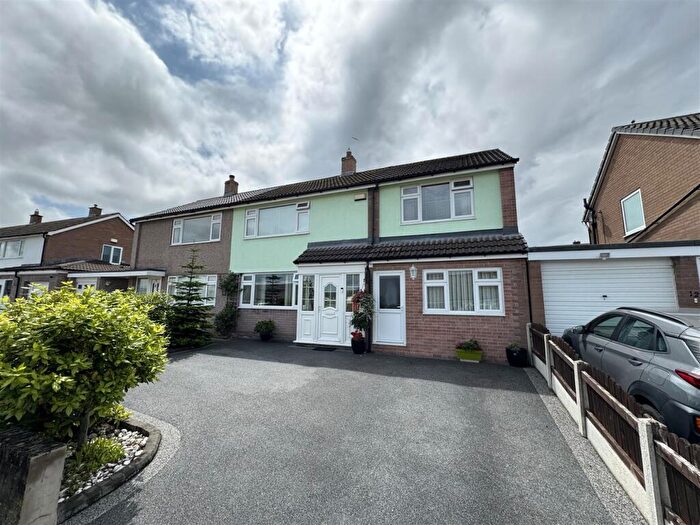 5 Bedroom Semi-Detached House For Sale In Forest Hill, Carlisle, CA1