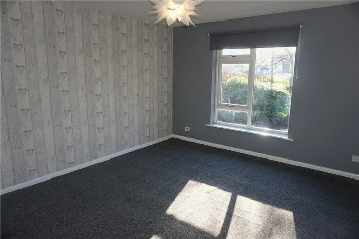 2 Bedroom Flat To Rent In Withywood Drive, Malinslee, Telford, Shrophire TF3