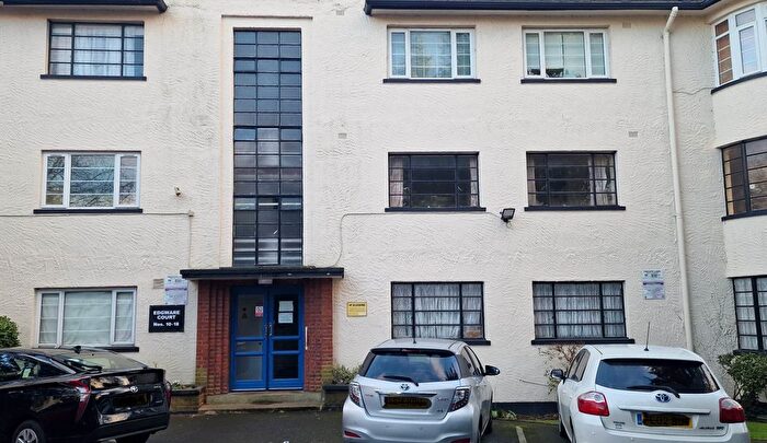 2 Bedroom Flat For Sale In Edgware Court, Edgware, HA8