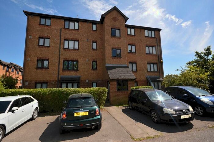 1 Bedroom Flat To Rent In Pempath Place, Wembley, HA9