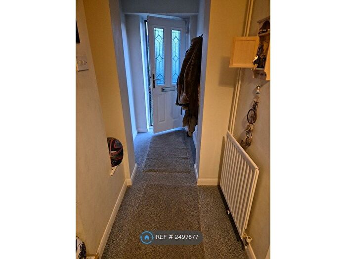 5 Bedroom Bungalow To Rent In Lawn Lane, Hemel Hempstead, HP3