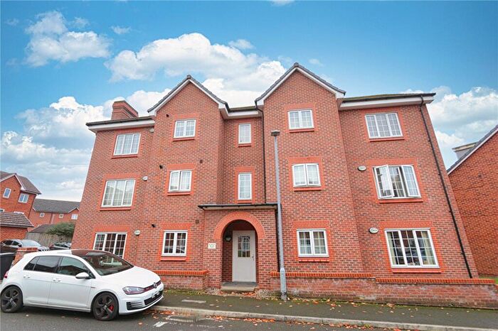 2 Bedroom Flat For Sale In Boothdale Drive, Audenshaw, Manchester, M34