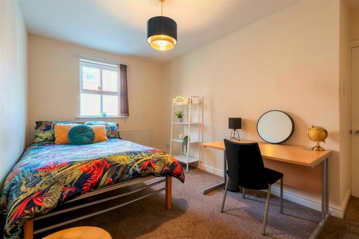 5 Bedroom Flat To Rent In A Gell Street, Sheffield, S3