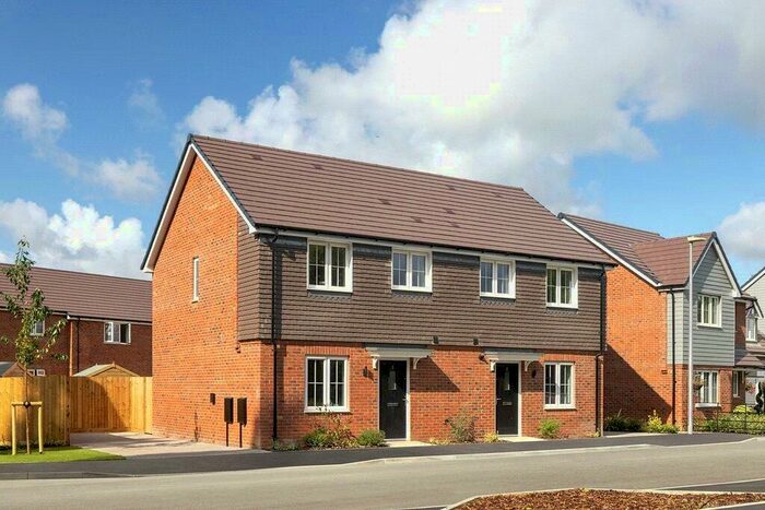 2 Bedroom Semi-Detached House To Rent In Hawfinch Place, Finchwood Park, Wokingham, RG40