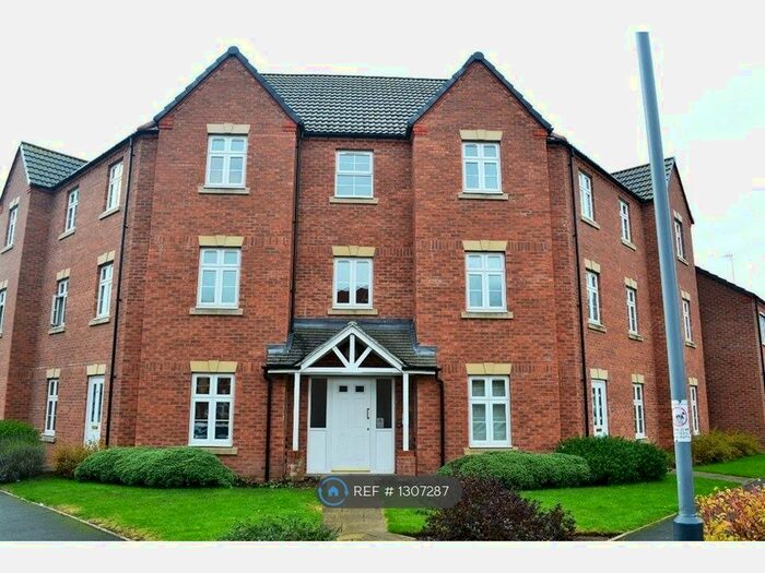 2 Bedroom Flat To Rent In The Marish, Warwick CV34