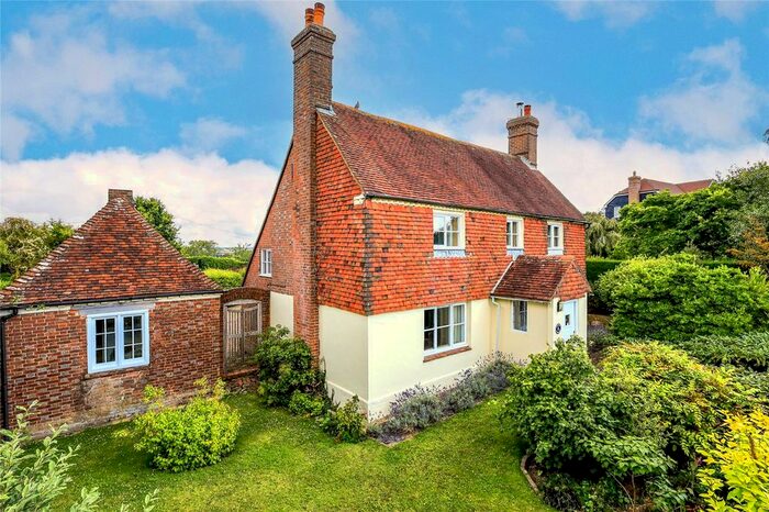 5 Bedroom Detached House For Sale In Windmill Hill, East Sussex, BN27