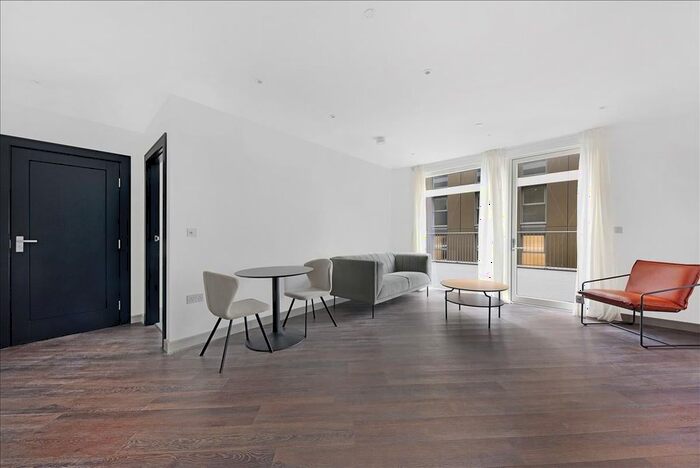 1 Bedroom Flat To Rent In Lavender House, Eden Grove, Staines, TW18