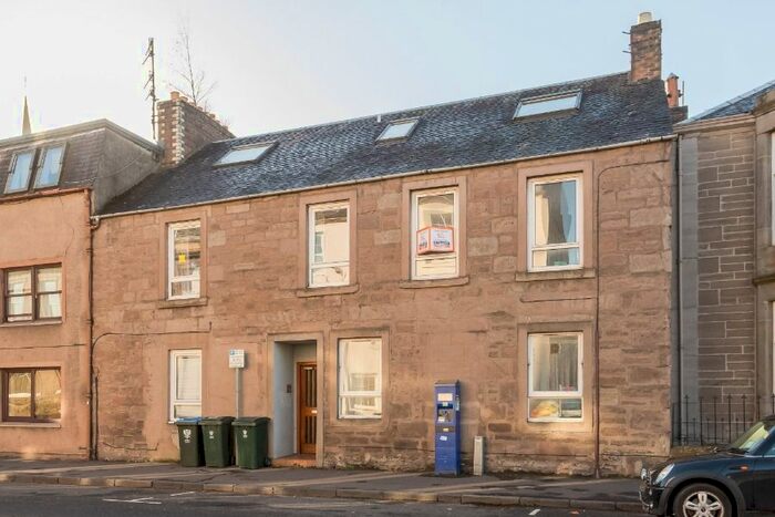 2 Bedroom Flat To Rent In Melville Street, Perth, Perthshire, PH1