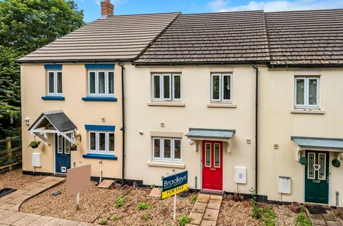 3 Bedroom Terraced House For Sale In Hooper Close, Hatherleigh, Okehampton, Devon, EX20