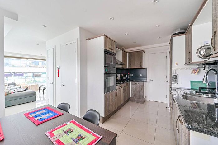 2 Bedroom Maisonette To Rent In Wells Street, Fitzrovia, London, W1T