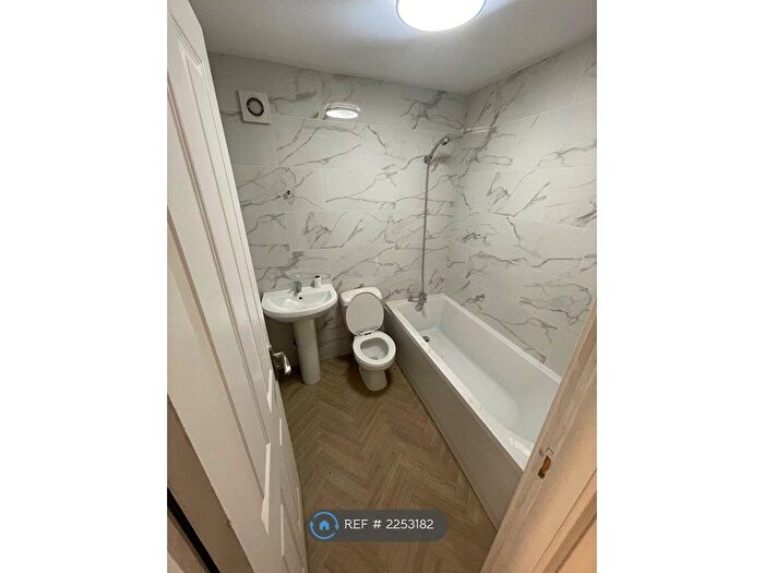 1 Bedroom Property To Rent In Rawsthorne Street, Bolton, BL1