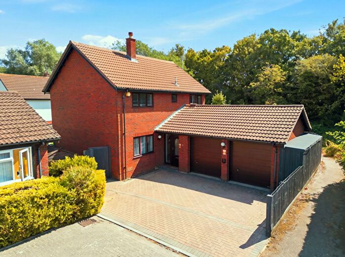 4 Bedroom Detached House For Sale In Milesmere, Two Mile Ash, MK8