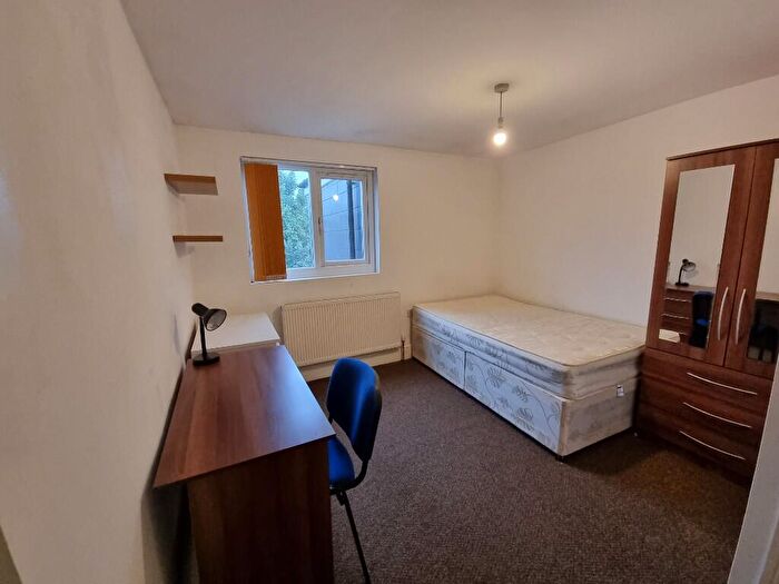 5 Bedroom Terraced House To Rent In Bristol Road, Birmingham, B29