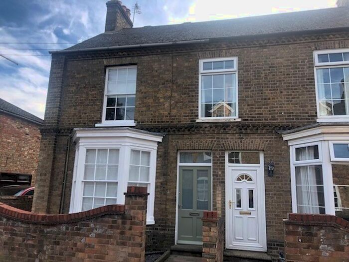 3 Bedroom Semi-Detached House To Rent In Gracious Street, Whittlesey, Peterborough, PE7