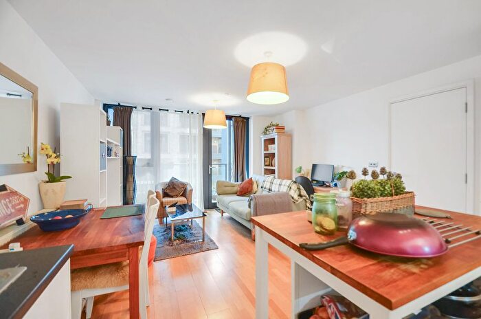 1 Bedroom Flat For Sale In Parkside Avenue, London, SE10