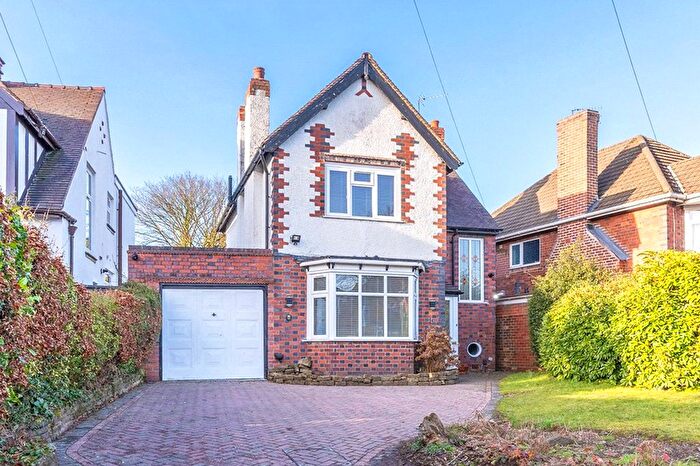 3 Bedroom Detached House For Sale In Mount Road, Penn, Wolverhampton, West Midlands, WV4
