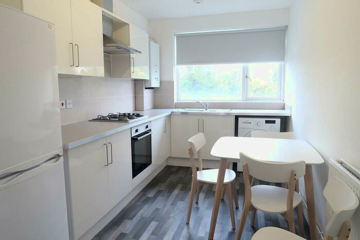 2 Bedroom Apartment To Rent In Torriano Avenue, London, NW5