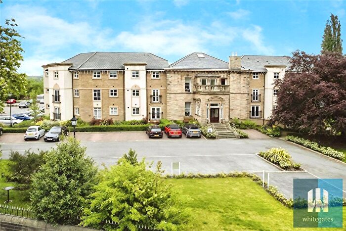 2 Bedroom Flat For Sale In Marmaville Court, Mirfield, West Yorkshire, WF14