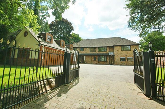 6 Bedroom Detached House To Rent In North Park, Gerrards Cross, Buckinghamshire, SL9