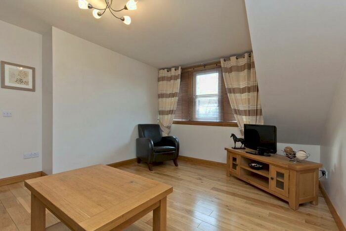 1 Bedroom Flat To Rent In Crown Street, City Centre, Aberdeen, AB11