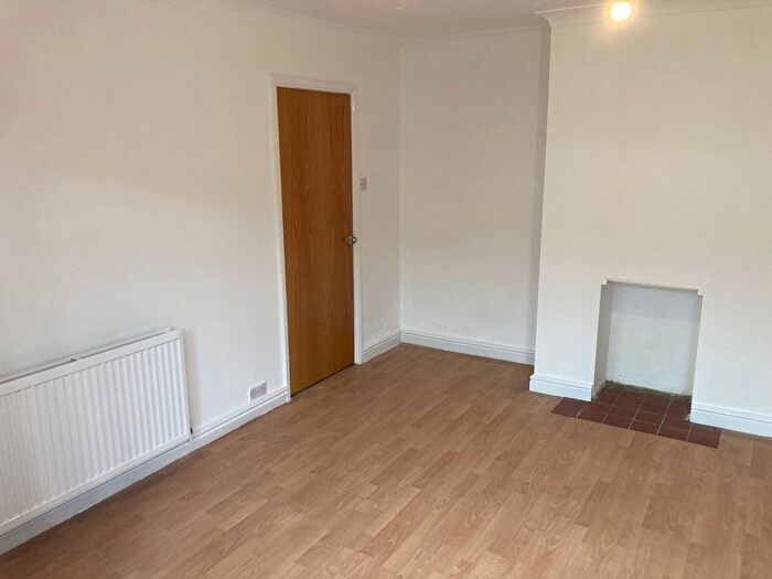 1 Bedroom Flat To Rent In Norcot Road, Tilehurst, Reading, RG30