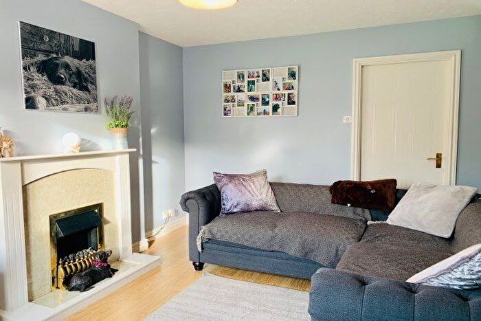 2 Bedroom Property To Rent In Cleeves Close, Warrington, WA1