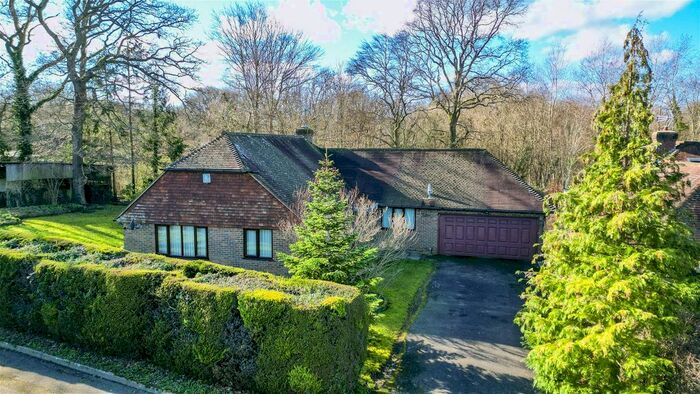 3 Bedroom Detached House For Sale In Oakland Drive, Robertsbridge, TN32