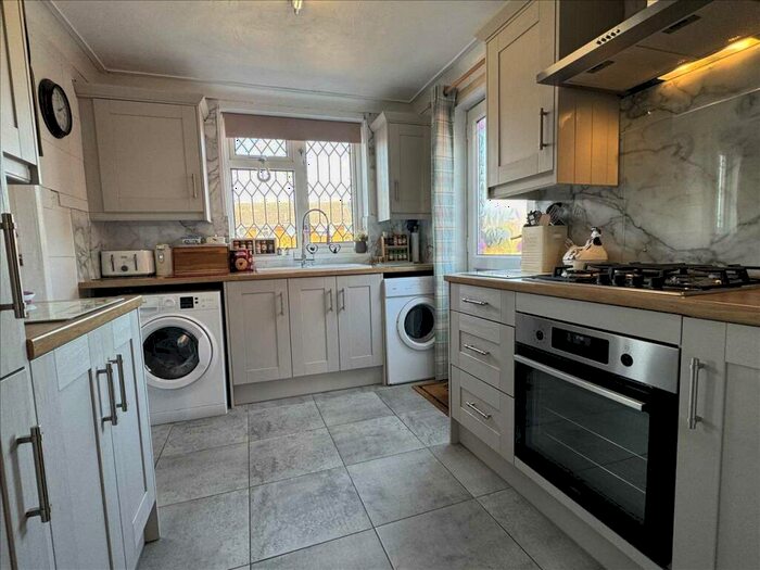 3 Bedroom End Of Terrace House For Sale In Fletcher Road, Grimsby, DN34