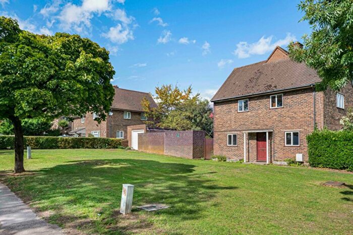 3 Bedroom End Of Terrace House To Rent In Lee View, Enfield, EN2