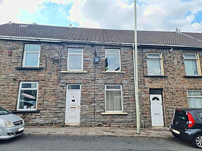 3 Bedroom Terraced House To Rent In Grovefield Terrace, Penygraig, Tonypandy, CF40