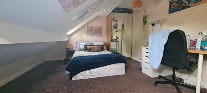 6 Bedroom House To Rent In Allington Avenue, Nottingham, NG7