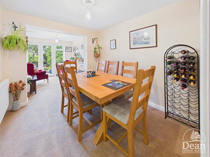 4 Bedroom Detached House For Sale In Bracken Close, Lydney, GL15