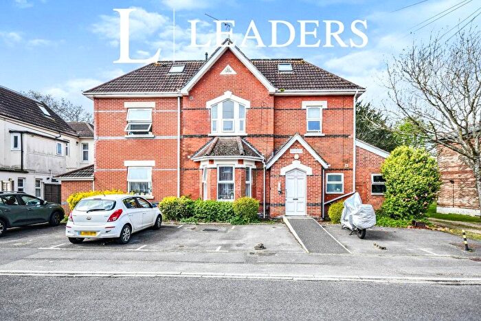 2 Bedroom Flat To Rent In Hamilton Road, Bournemouth, BH1
