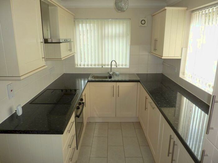 2 Bedroom Maisonette To Rent In Harbex Close, Bexley, DA5