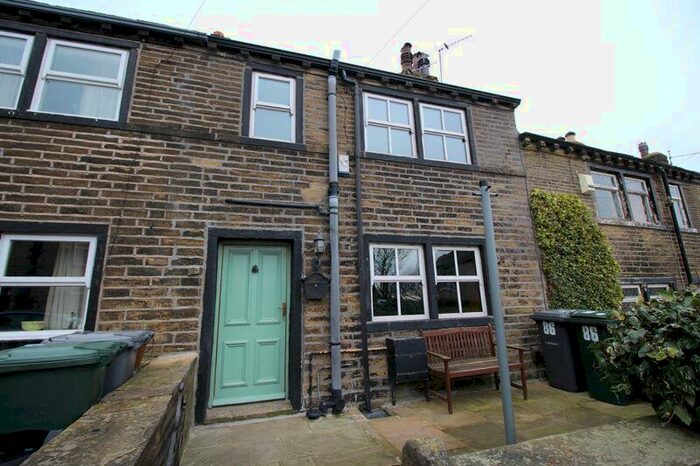 2 Bedroom Property To Rent In Hill Top Road, Thornton, BD13