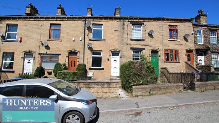 3 Bedroom Terraced House To Rent In Shetcliffe Lane, Bradford, West Yorkshire, BD4