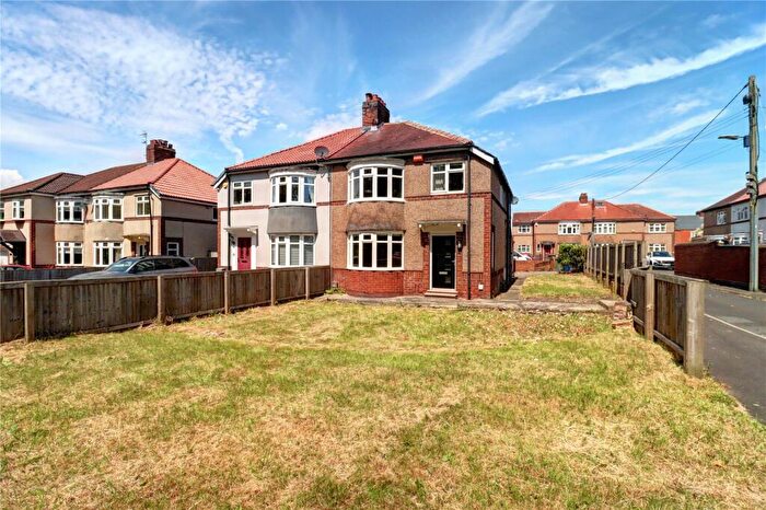 3 Bedroom Semi-Detached House For Sale In Linden Grove, Houghton Le Spring, Tyne And Wear, DH4