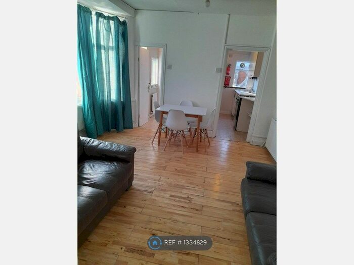 1 Bedroom Flat To Rent In Willoughby Road, London, N8