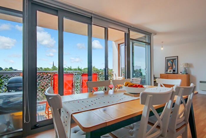 2 Bedroom Flat For Sale In Carlin House The Manor, Church Street, Beeston, Nottingham, Nottinghamshire, NG9