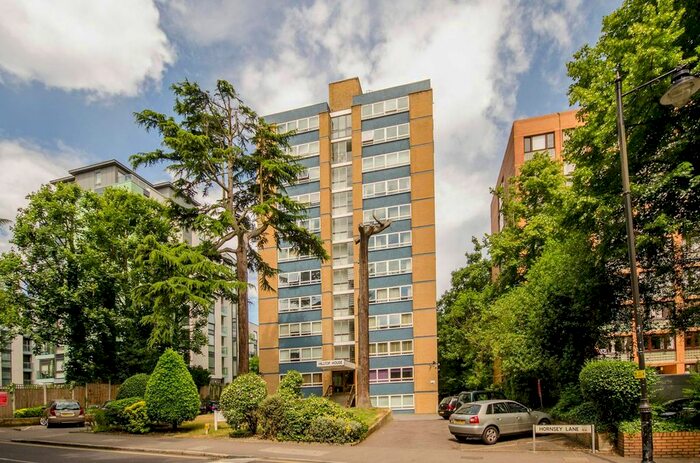 Studio To Rent In Hornsey Lane, Highgate, London, N6