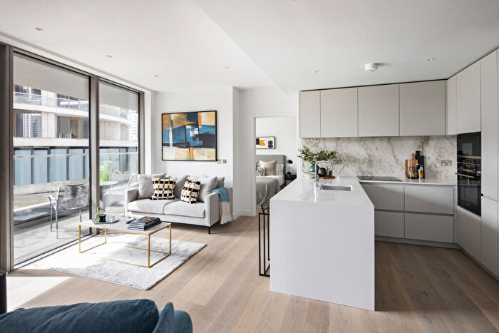 1 Bedroom Apartment To Rent In Water Street, London, E14