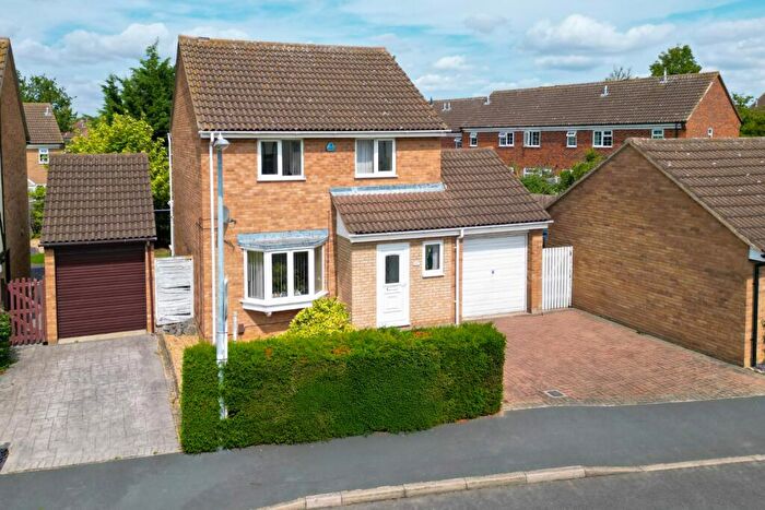 3 Bedroom Detached House For Sale In Waveney Road, St. Ives, PE27