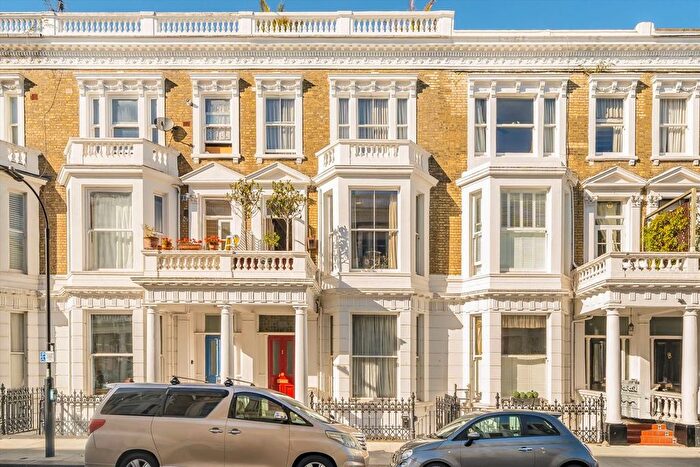 3 Bedroom Flat To Rent In Perham Road, Barons Court, W14